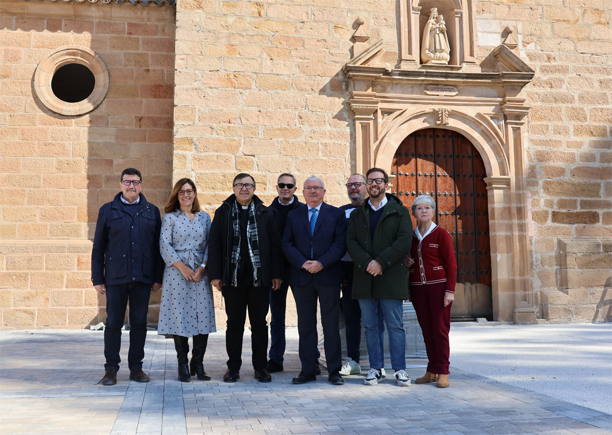restauracion portada santuario virgen linarejos linares