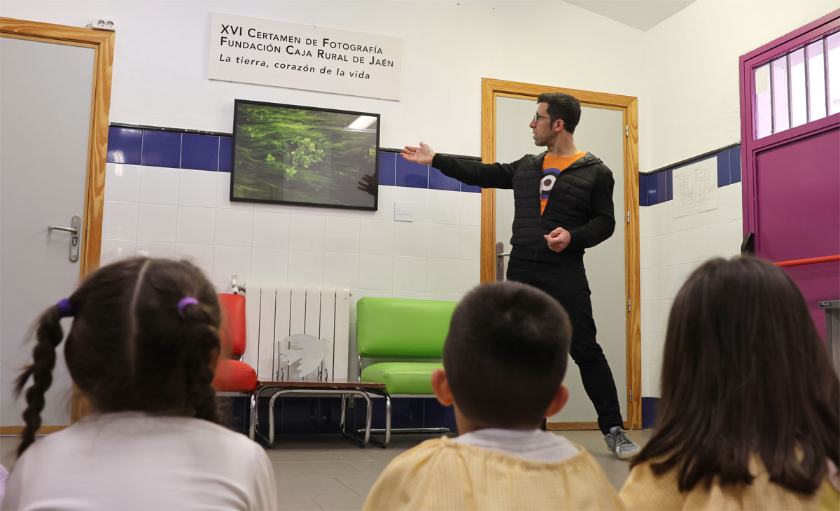 exposicion la tierra corazon de la vida escuela infantil alfonso sancho jaen