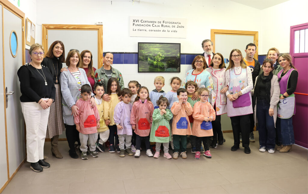 exposicion la tierra corazon de la vida escuela infantil alfonso sancho jaen