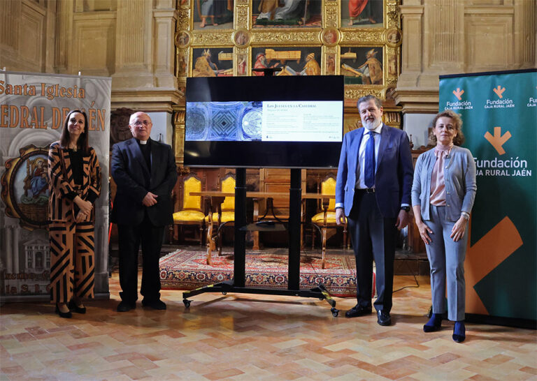 presentacion los jueves en la catedral